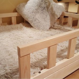 Łóżko domek z barierkami Bella w stylu skandynawskim